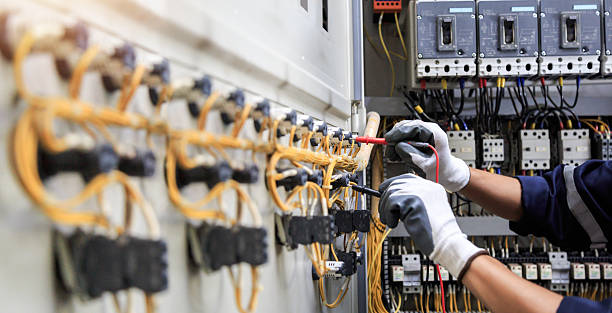 Professional Electrician technician working in San Felipe, TX